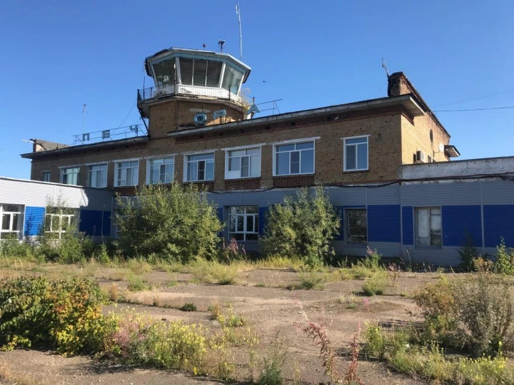 100%-ный пакет акций акционерного общества "Комиавиатранс"